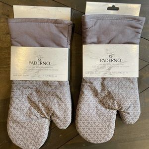 Brand new paderno oven mitts x 2